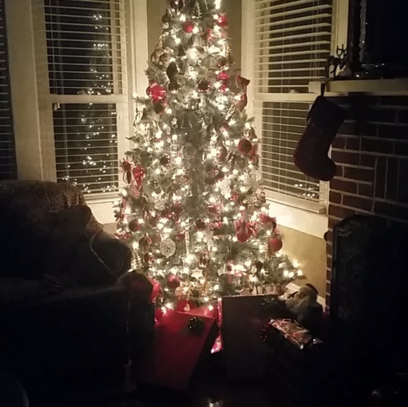 Meet your Posh Ambassador Angela! - Picture 2 of 8